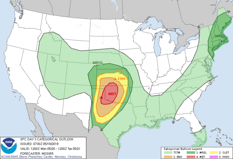 Moderate Risk across Tornado Alley Monday - Force Thirteen